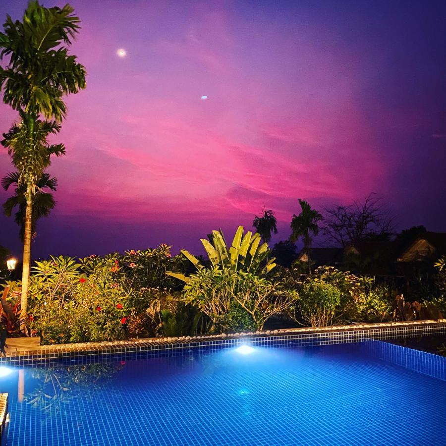 Atmaland Resort Kep Exterior foto